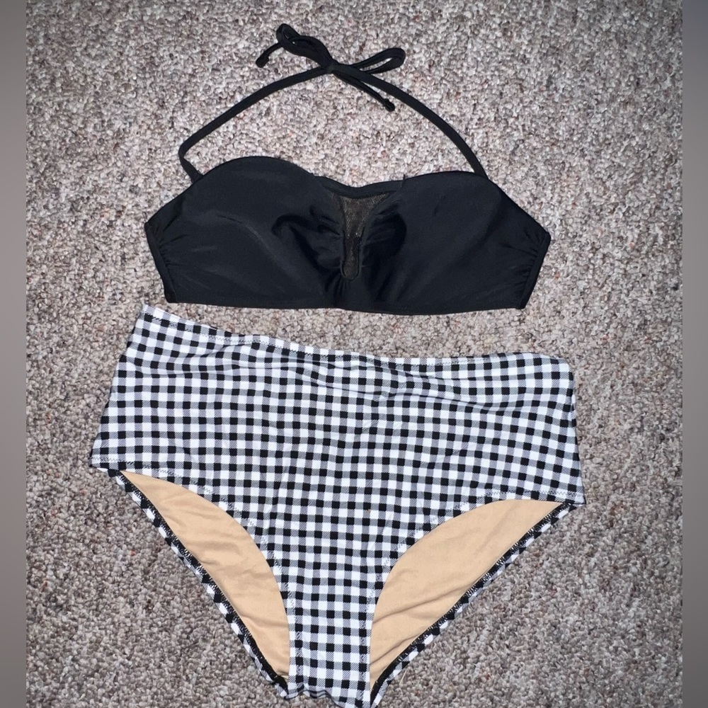 Bikini top & bottoms M/L​